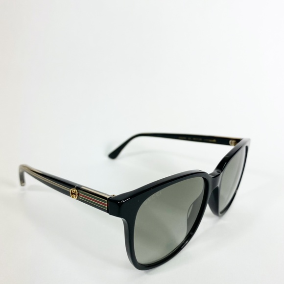 Gucci Oversized Wayfarer Style Sunglasses main image 5